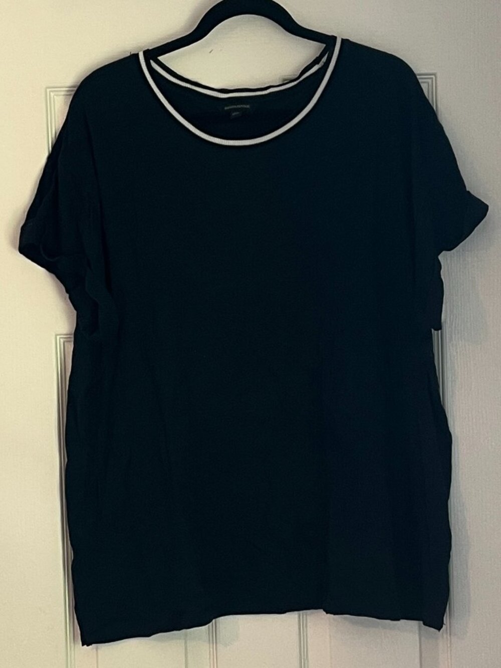 Banana Republic Blue Crew Neck T-Shirt with White Trim